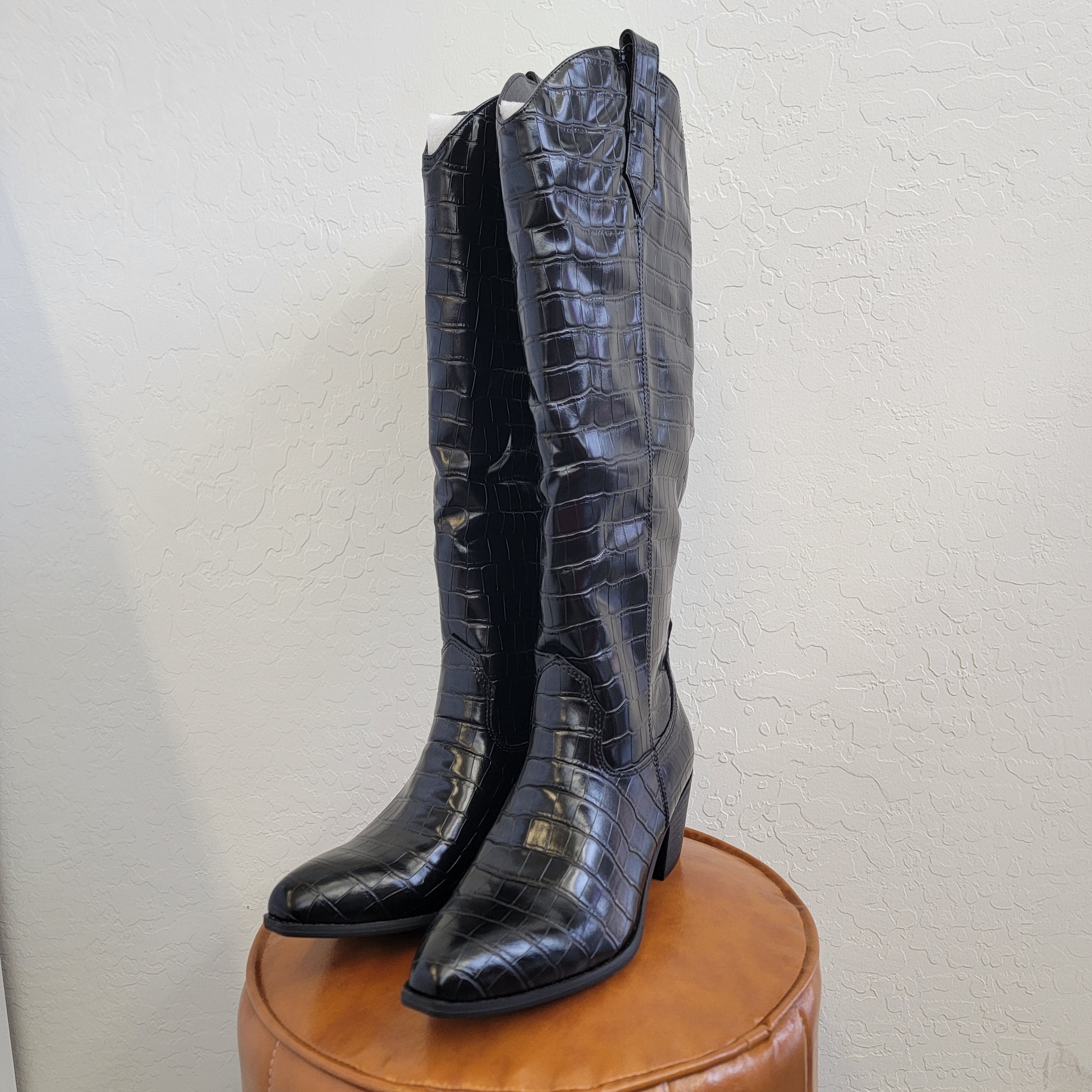 SunStone Shoe Size 9 Black Boots